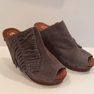 Sbicca Vintage Collection Gray Suede Fringe Wedge